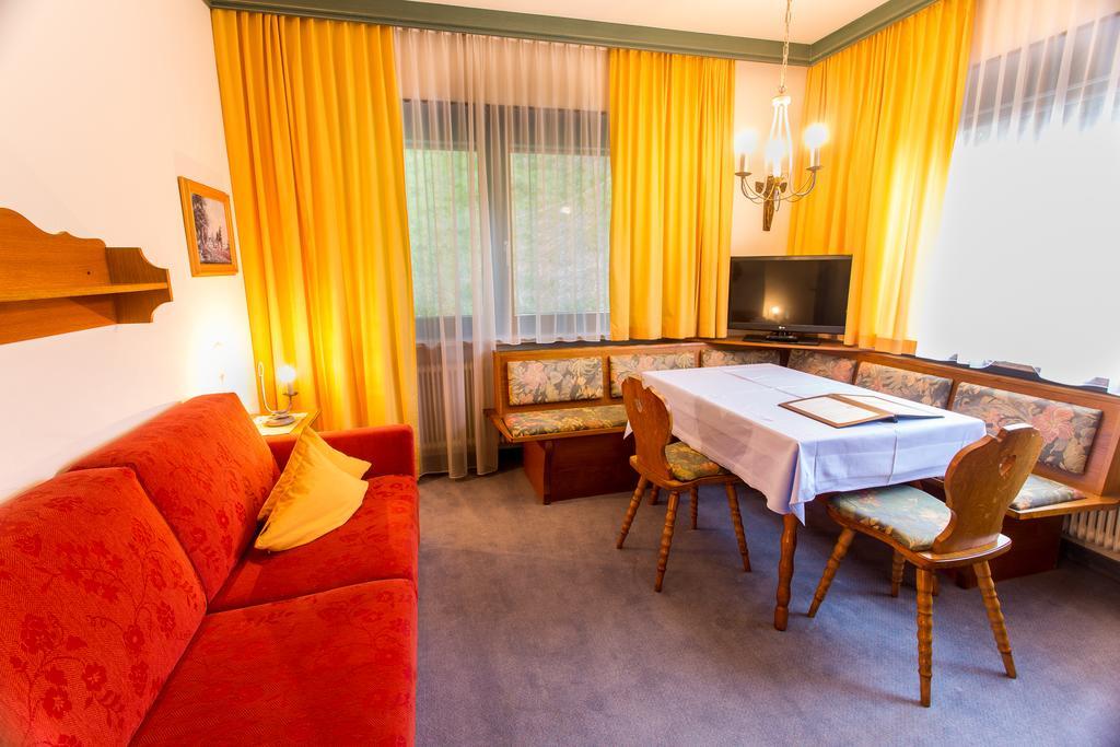 Ferienland Stubai Lejlighedshotel Fulpmes Værelse billede