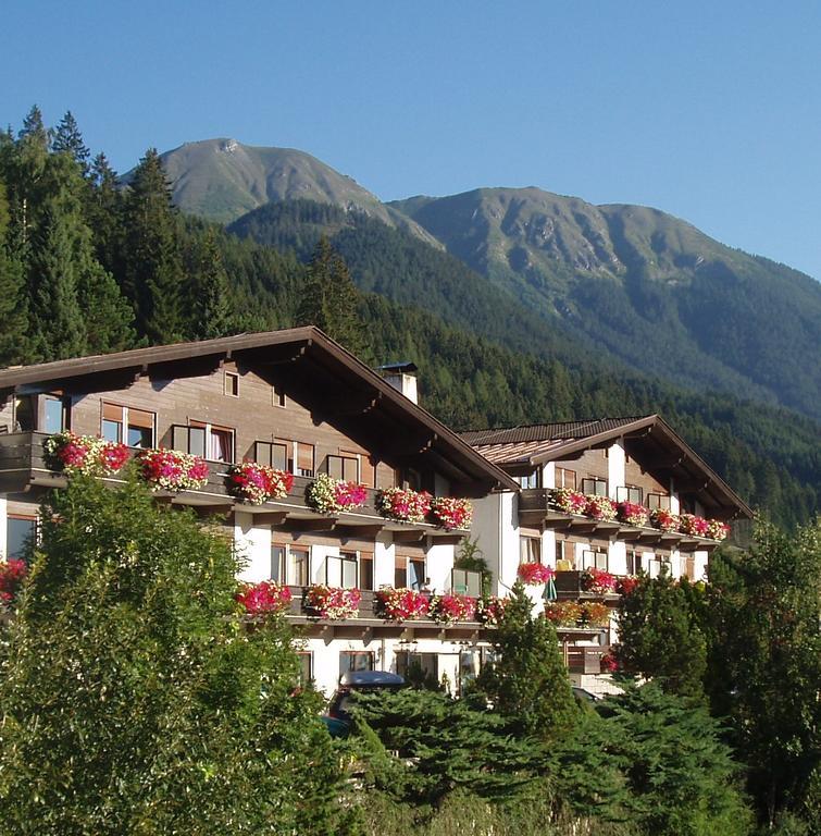 Ferienland Stubai Lejlighedshotel Fulpmes Eksteriør billede